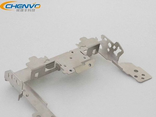 結合板五金衝壓件